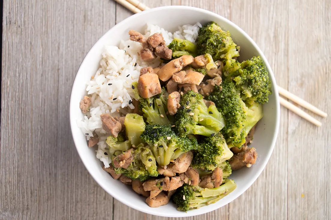 Pressure Cooker Chicken and Broccoli Stir Fry | The Foodie Eats
