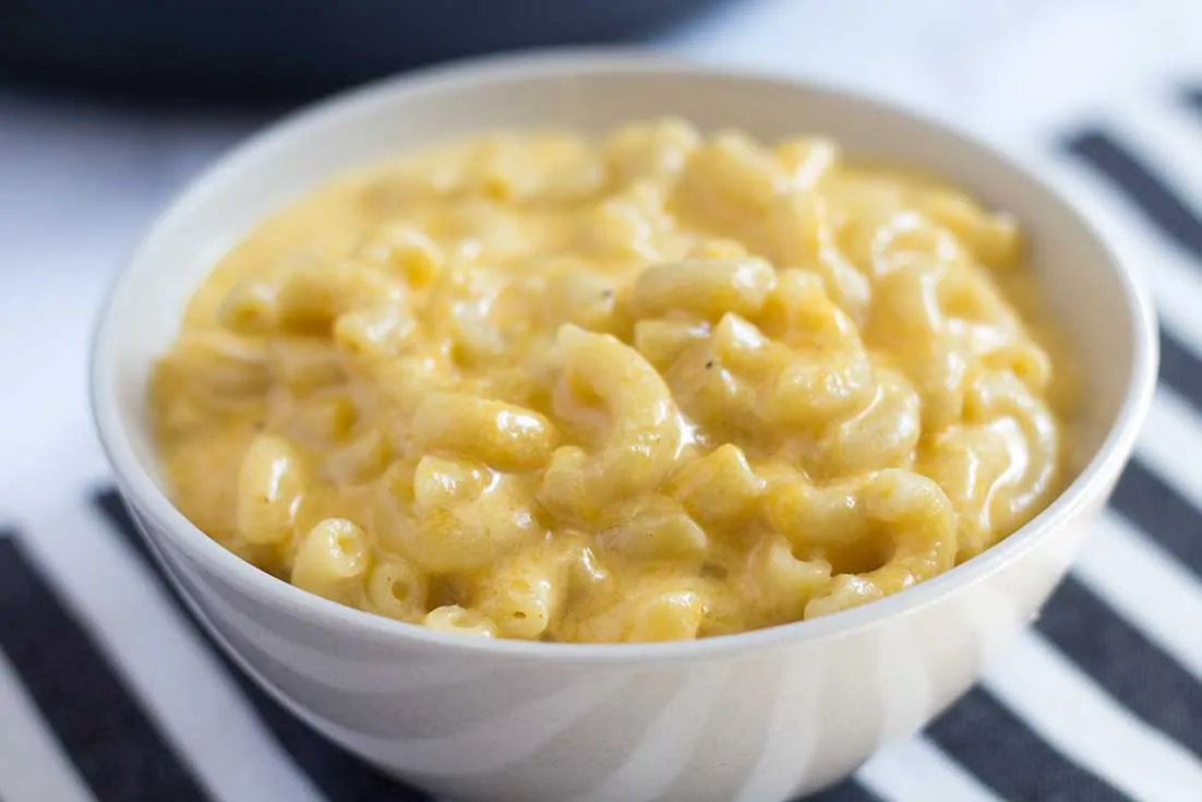 Pressure Cooker Mac and Cheese | The Foodie Eats