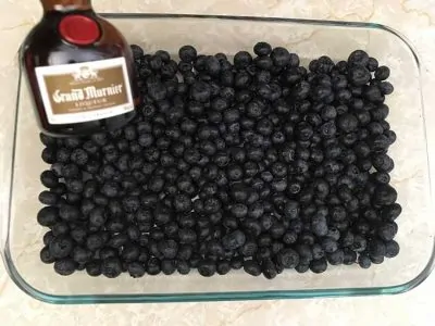 blueberries in casserole dish