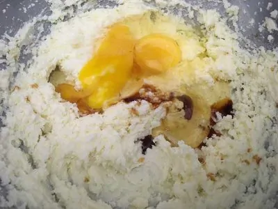 creamed butter, sugar and eggs
