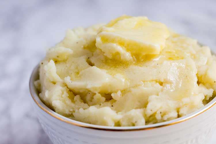 Pressure Cooker Mashed Potatoes | The Foodie Eats