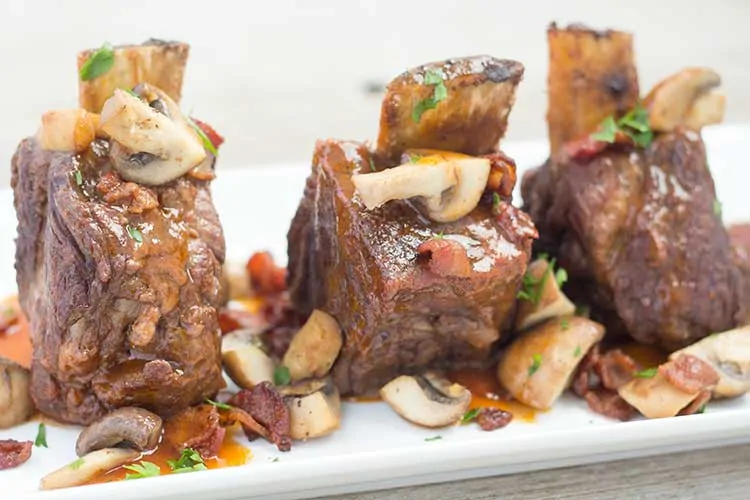 Pressure Cooker Short Ribs | The Foodie Eats