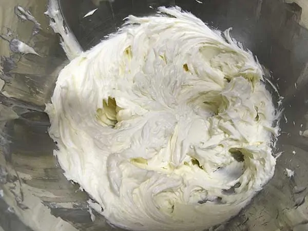 blended cream cheese and sugar in mixing bowl.