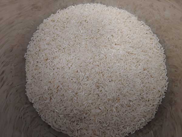 Uncooked white rice.