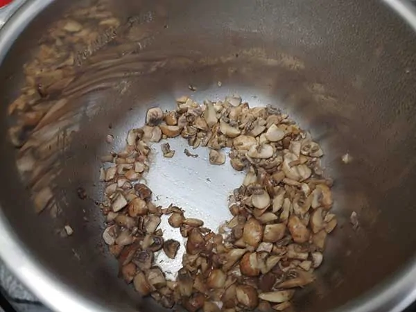 Sautéing mushrooms in Instant Pot.