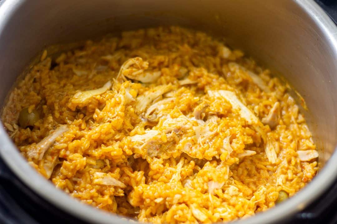 Arroz con pollo inside Instant Pot